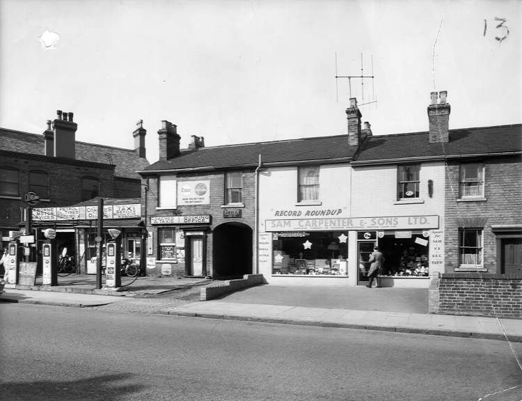 Bristol Road (Oak pub)