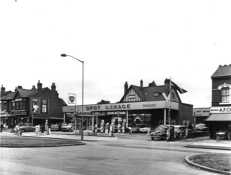 Spot Garage, Bristol Road South