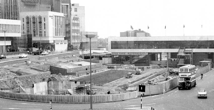 Manzoni Gardens being built, c. early 1964