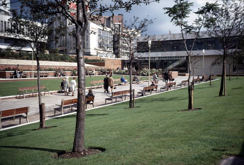 Manzoni Gardens, c.1965