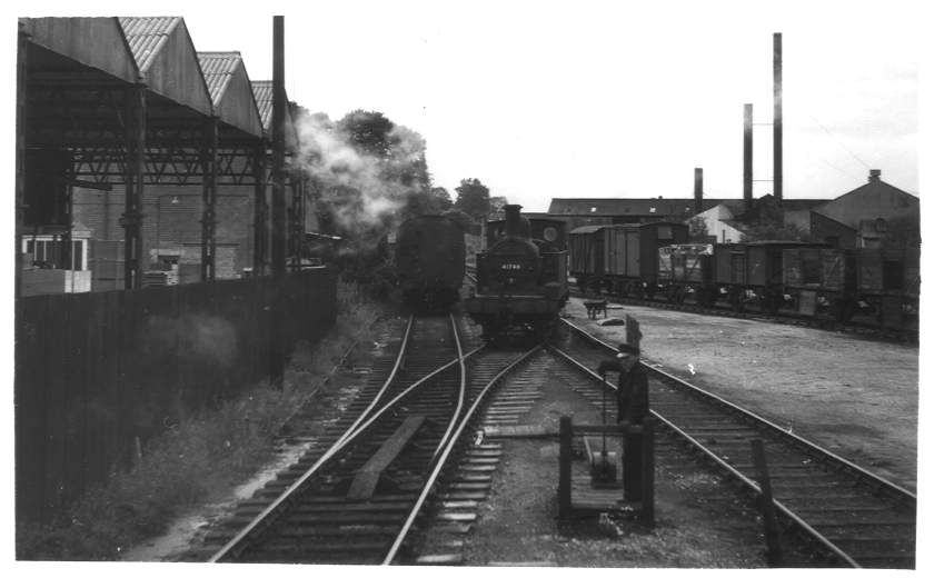 41748 near Dursley Station