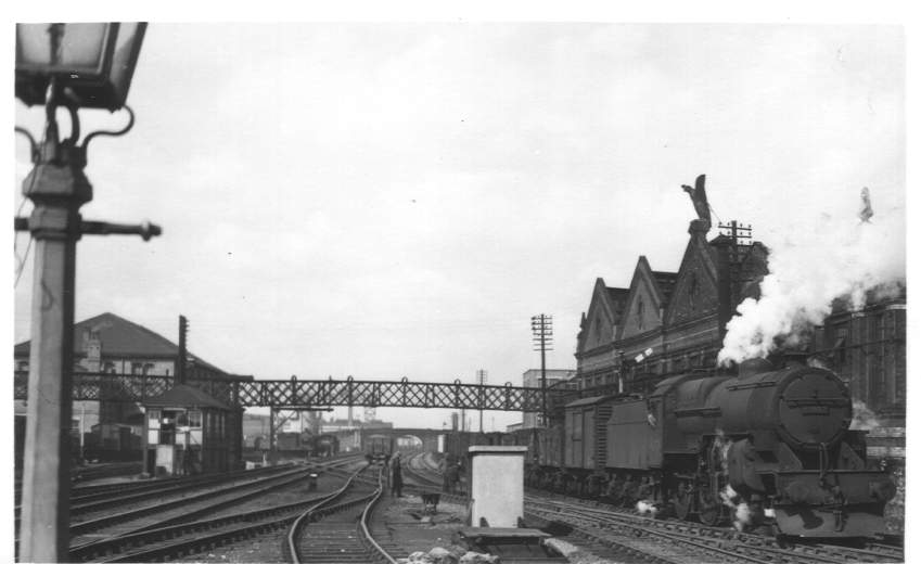 42877 68A Loughborough Stn