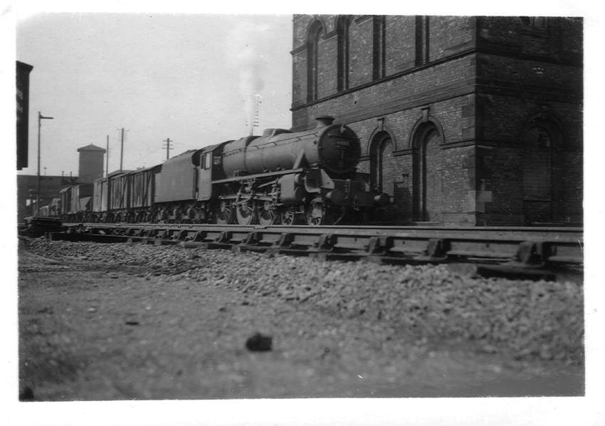 44910 Tamworth Station 1949