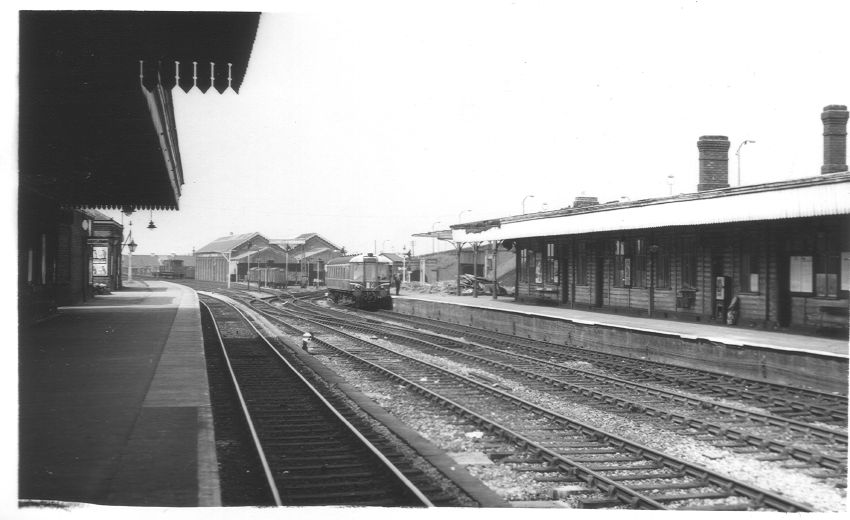 Dudley Station from P2