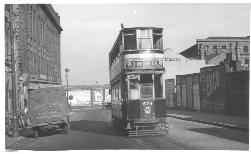 Tram 674 Carrs Lane