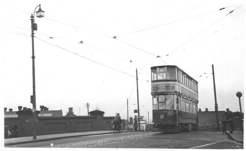 Tram 832 Breedon Hill